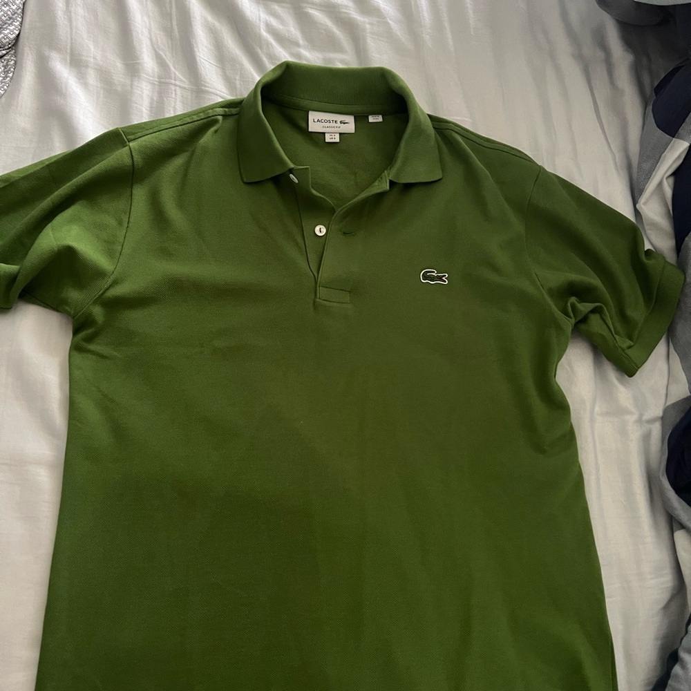 T shirt Lacoste for men small size never used with Label